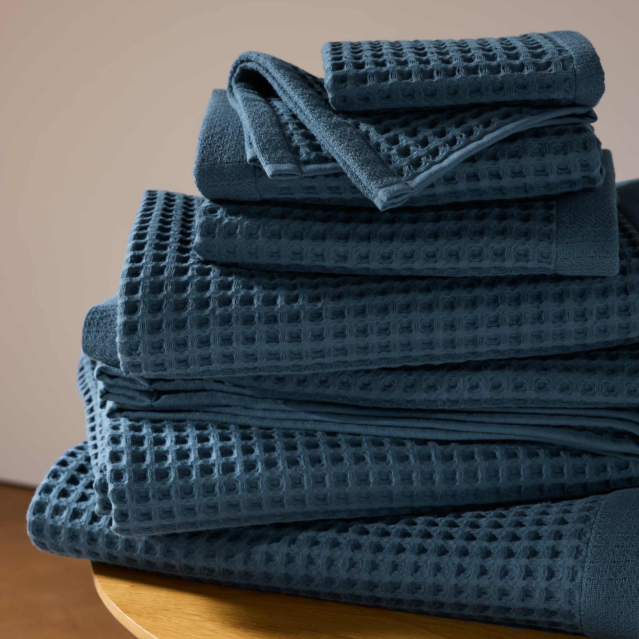 Dreamweave Waffle Bath Towels Set of 2 A8