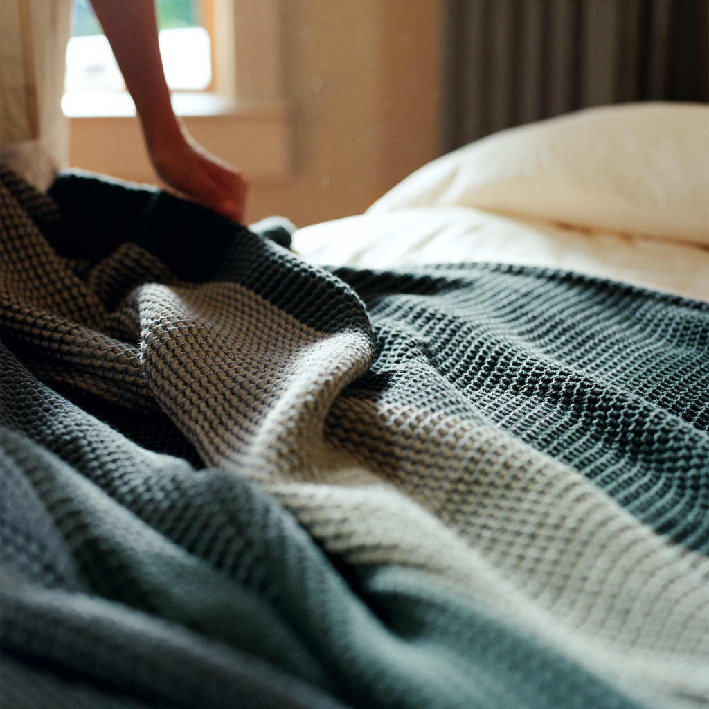 Dreamweave Waffle Bed Blanket F7